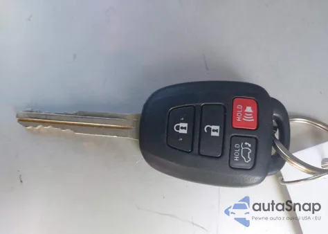 2015 Toyota Highlander Le Plus V6 из США, поврежденный, VIN 5TDBKRFH3FS184070